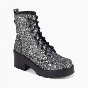 ROC Glitter Festival Boot (Size 7)